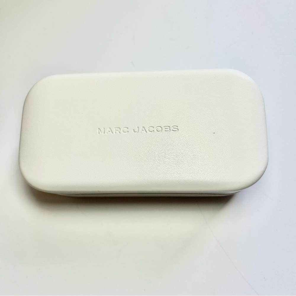 Marc Jacobs - White Large Clamshell Sunglasses Hard Protective Case  (NWOT)